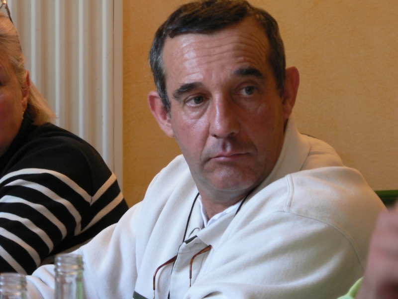 Alain, mari de Brigitte.(X9 125).